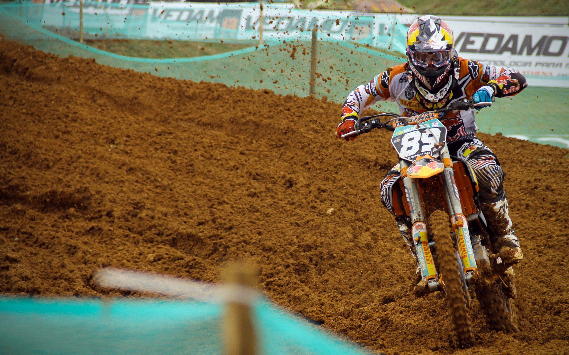 2022年总决赛:库里在关键时刻几次神级远投,让对手完全无解,夺冠瞬间令人难忘