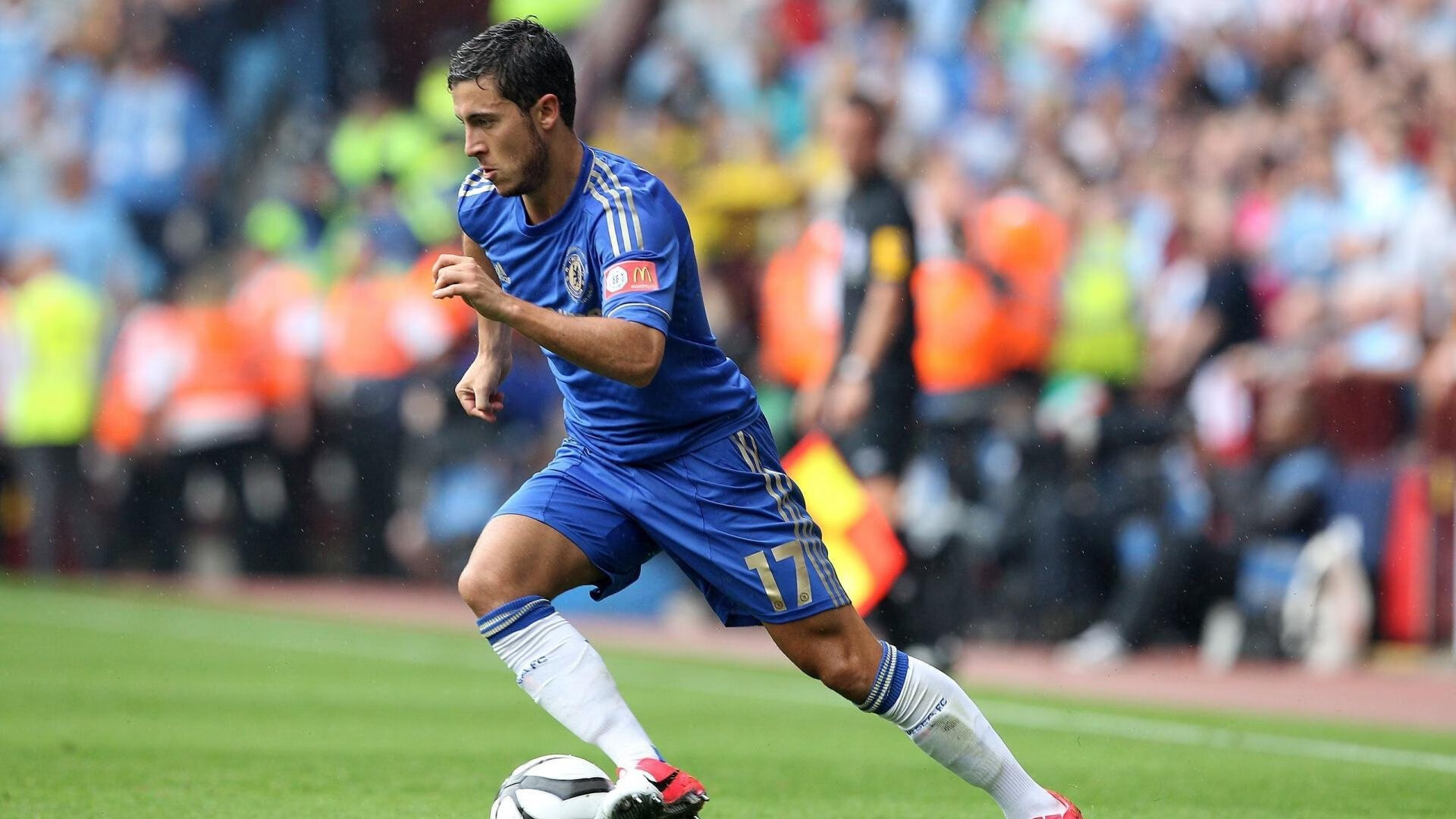 开云·体育官网-【数据驱动战术】大数据分析让教练更懂比赛节奏，大数据驱动的实例