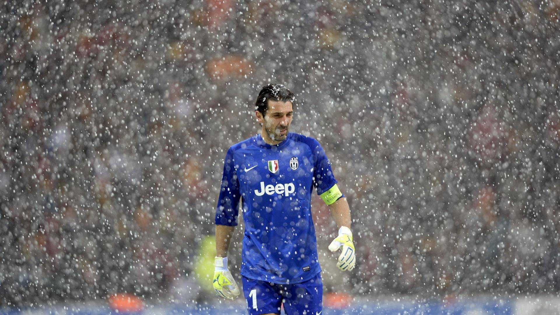 最动人的“球队团魂”瞬间:合作成就奇迹,团队球员